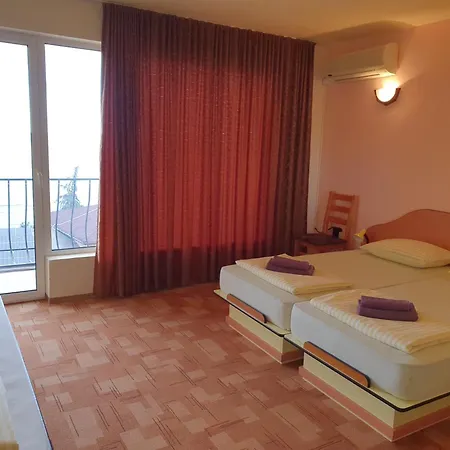 호텔 Family Pier 3*