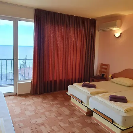 Family Pier 호텔 3*