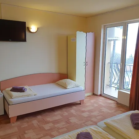 호텔 Family Pier 3*