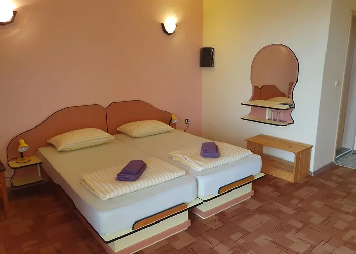 Family Pier Golden Sands