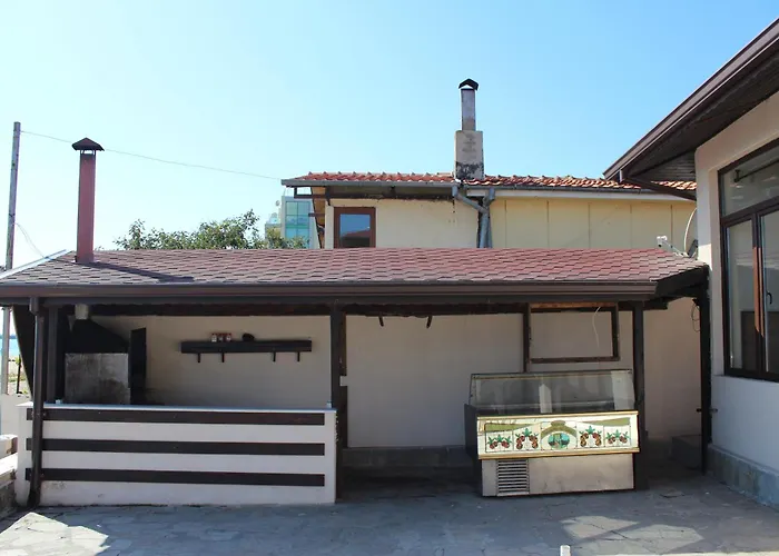 Family Pier Hotel 3*