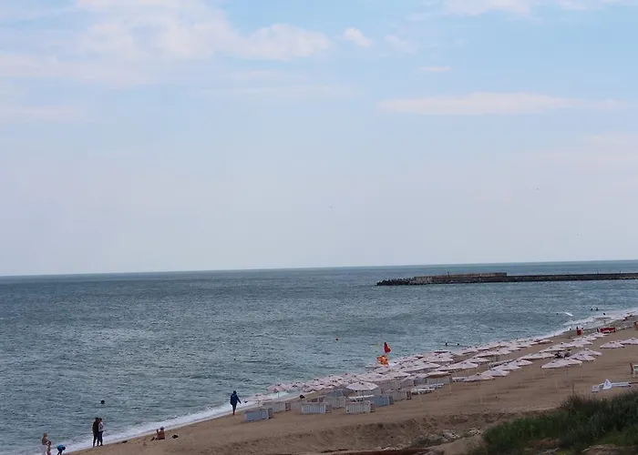 فندق Family Piter غولدن ساندز