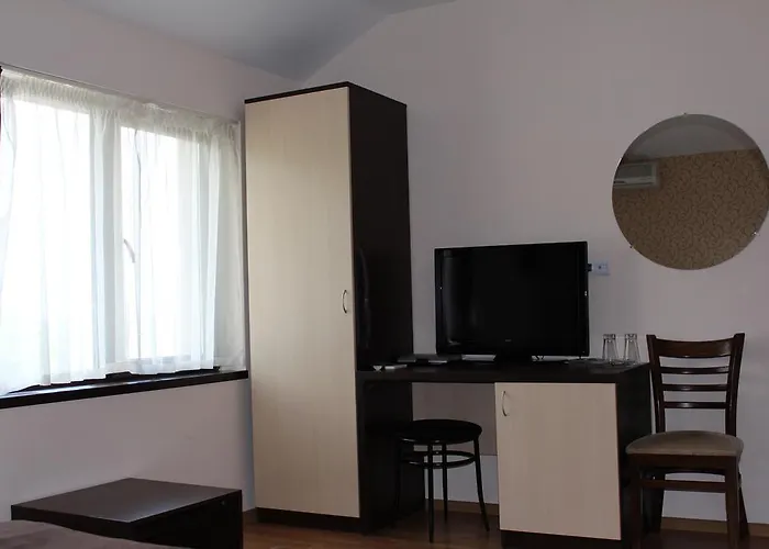 Family Piter غولدن ساندز