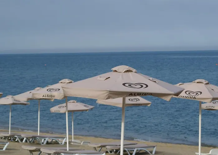 Family Pier Golden Sands