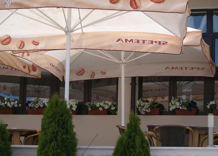 فندق Family Piter غولدن ساندز