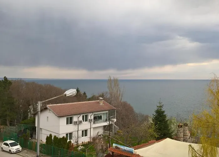 Family Piter غولدن ساندز