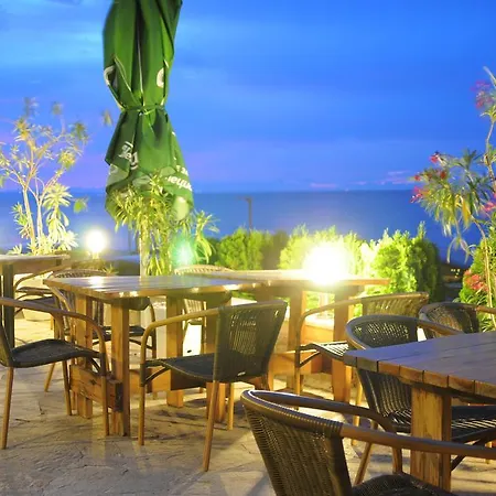 Family Pier Hotel Golden Sands