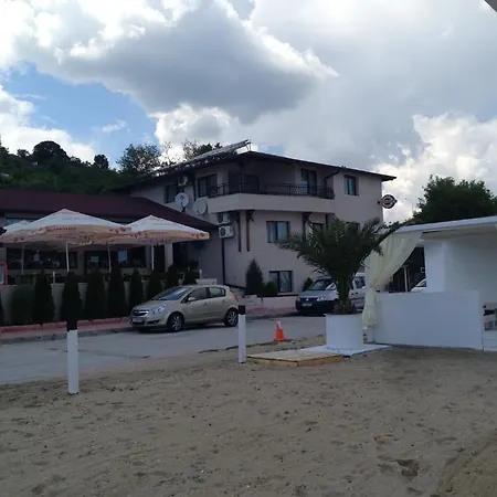 Отель Family Piter Золотые Пески