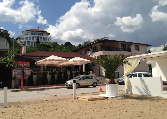 Family Pier Golden Sands